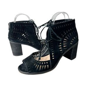 VINCE CAMUTO Tarita Cutout Perforated Lace Up Heeled Sandals Black Peep Toe 8.5